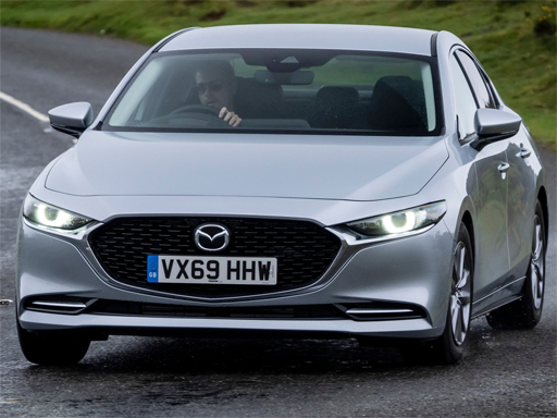 Teka-teki Sedan Mazda 3