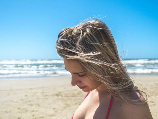 Nyári strand és lányok puzzle